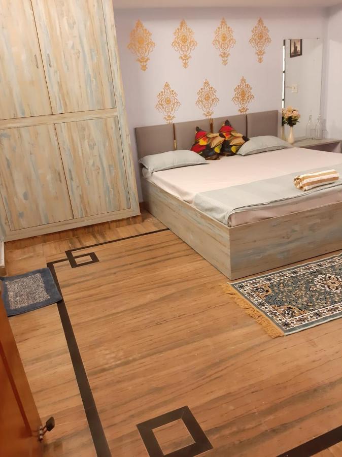 Paarijaat Homestay & Guesthouse Ayodhya Exterior foto